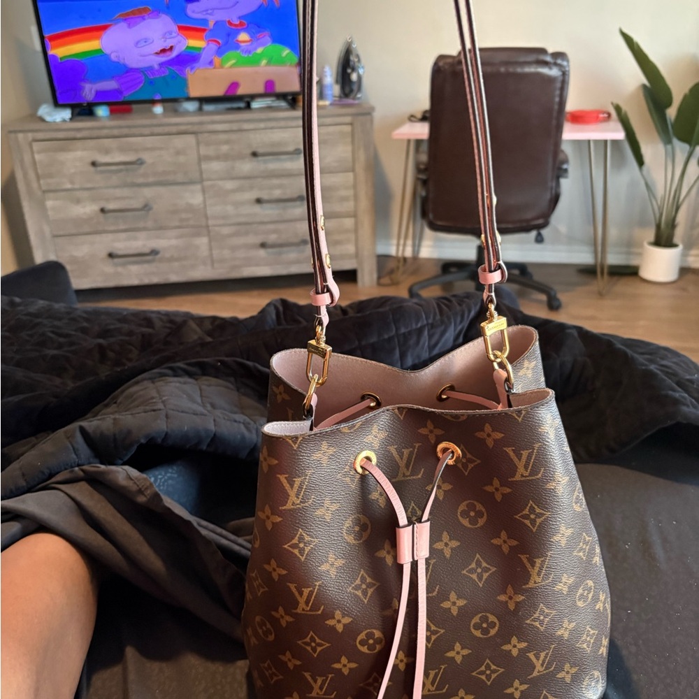 Louis Vuitton Neonoe Brown and Pink Monogram Shoulder Bag